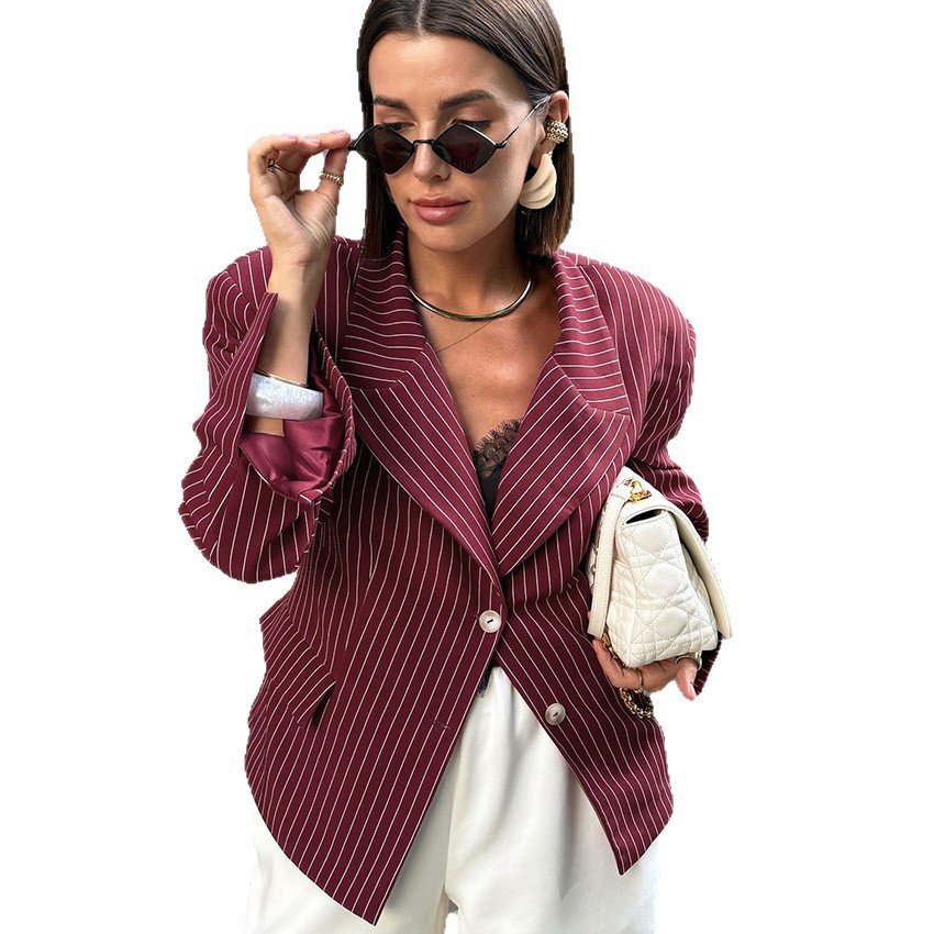 high end waisted and slim fitting striped blazer, designed to be stylish and stylish for commuting high end waisted and slim fitting striped blazer, designed to be stylish and stylish for commuting