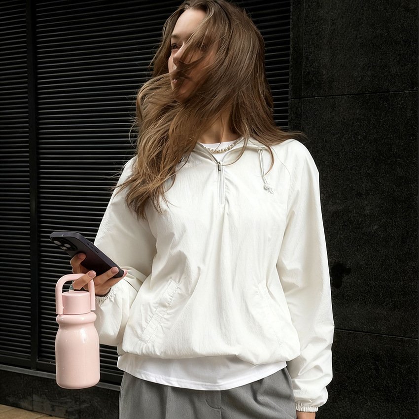 feng solid color hooded windbreaker jacket for women, thin jacket, design, temperament and fashion feng solid color hooded windbreaker jacket for women, thin jacket, design, temperament and fashion